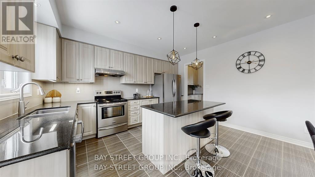 2914 Elgin Mills Road E, Markham, Ontario  L6C 0E5 - Photo 10 - N13045492