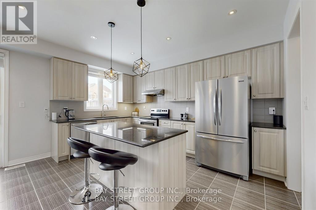 2914 Elgin Mills Road E, Markham, Ontario  L6C 0E5 - Photo 11 - N13045492