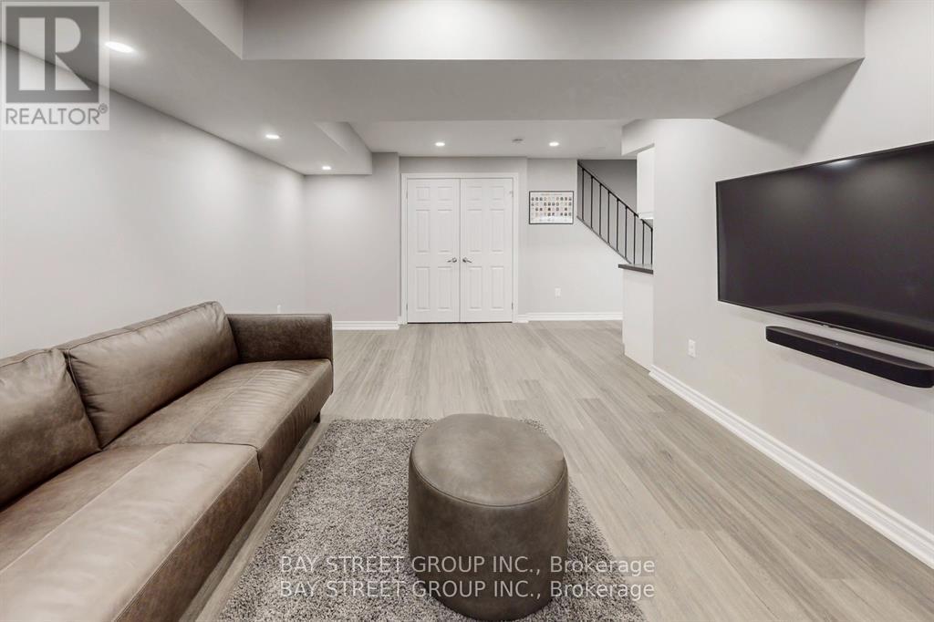 2914 Elgin Mills Road E, Markham, Ontario  L6C 0E5 - Photo 31 - N13045492