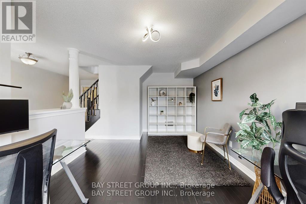 2914 Elgin Mills Road E, Markham, Ontario  L6C 0E5 - Photo 4 - N13045492