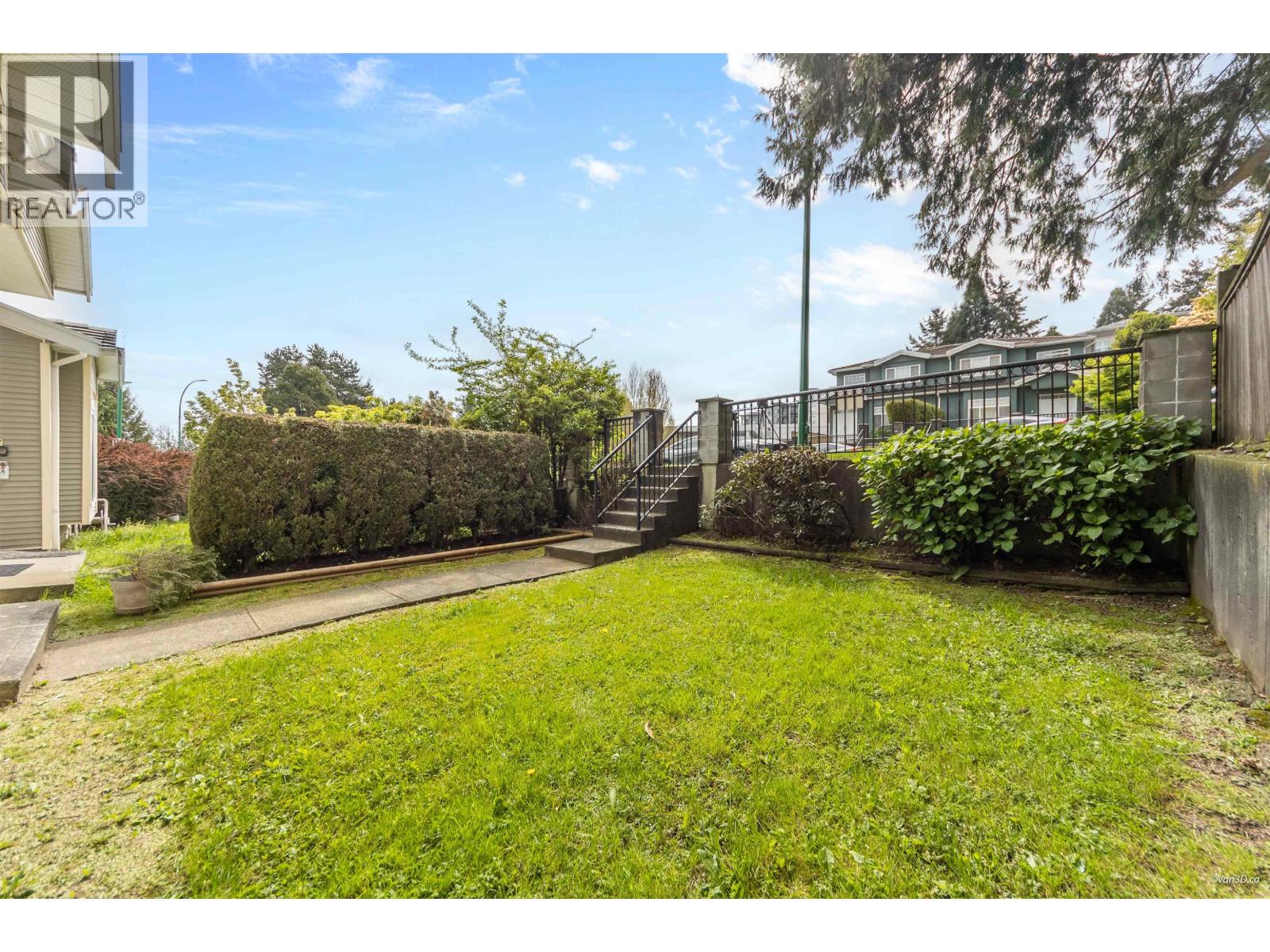 4191 Dominion Street, Burnaby, British Columbia  V5G 1C5 - Photo 3 - R3115337