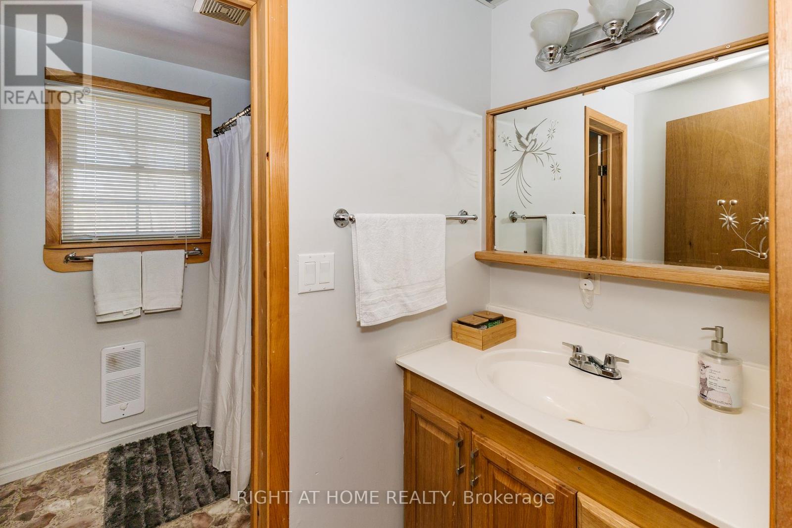 16366 Hwy 35, Algonquin Highlands, Ontario  K0M 2K0 - Photo 16 - X13045486