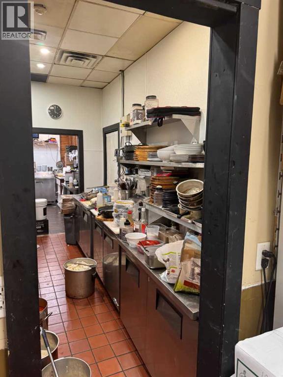 104, 3400 14 Street, Calgary, Alberta  T2K 1H9 - Photo 6 - A2305309