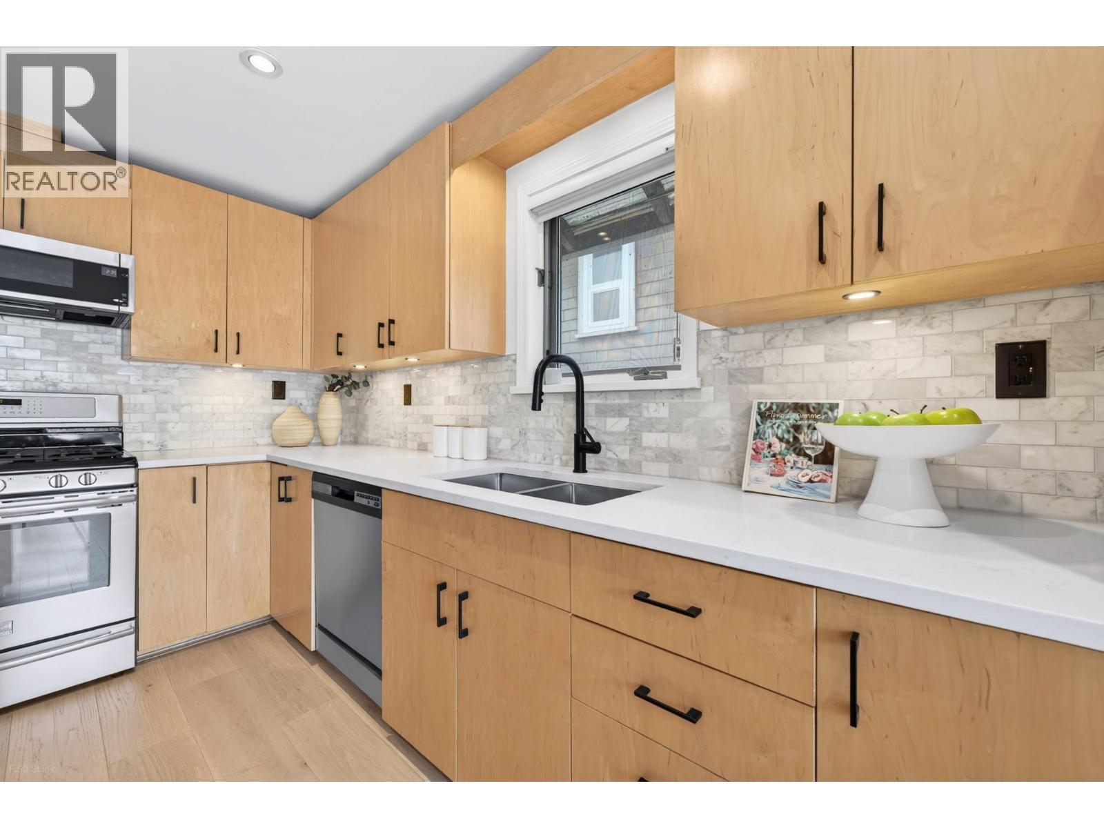 4377 W 12th Avenue, Vancouver, British Columbia  V6R 2P9 - Photo 16 - R3111999