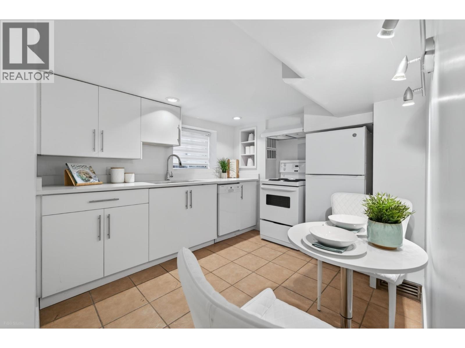 4377 W 12th Avenue, Vancouver, British Columbia  V6R 2P9 - Photo 26 - R3111999