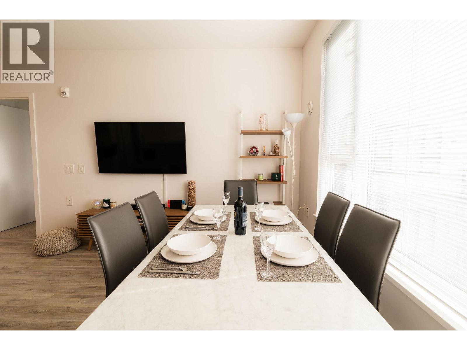 302 621 Regan Avenue, Coquitlam, British Columbia  V3J 0K1 - Photo 4 - R3114107