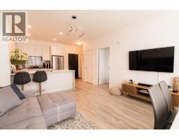 302 621 REGAN AVENUE, Coquitlam, British Columbia