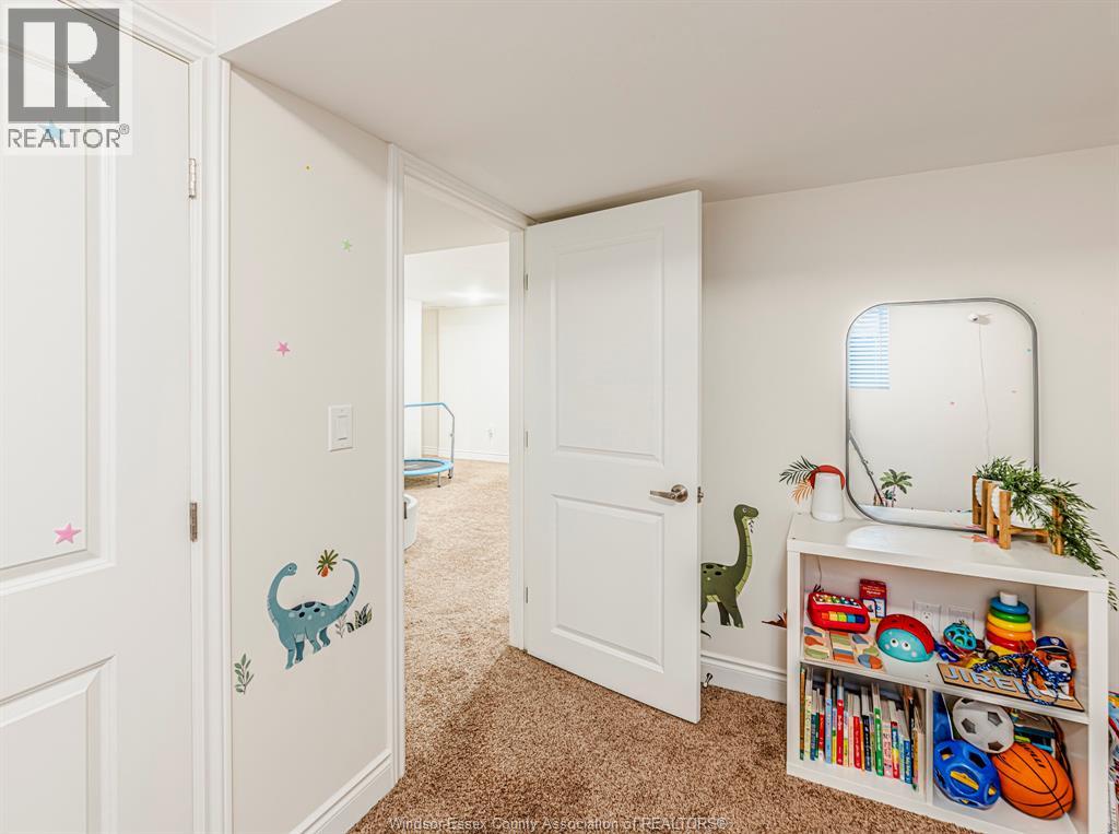 2554 Olive, Windsor, Ontario  N8T 0B1 - Photo 30 - 26007011