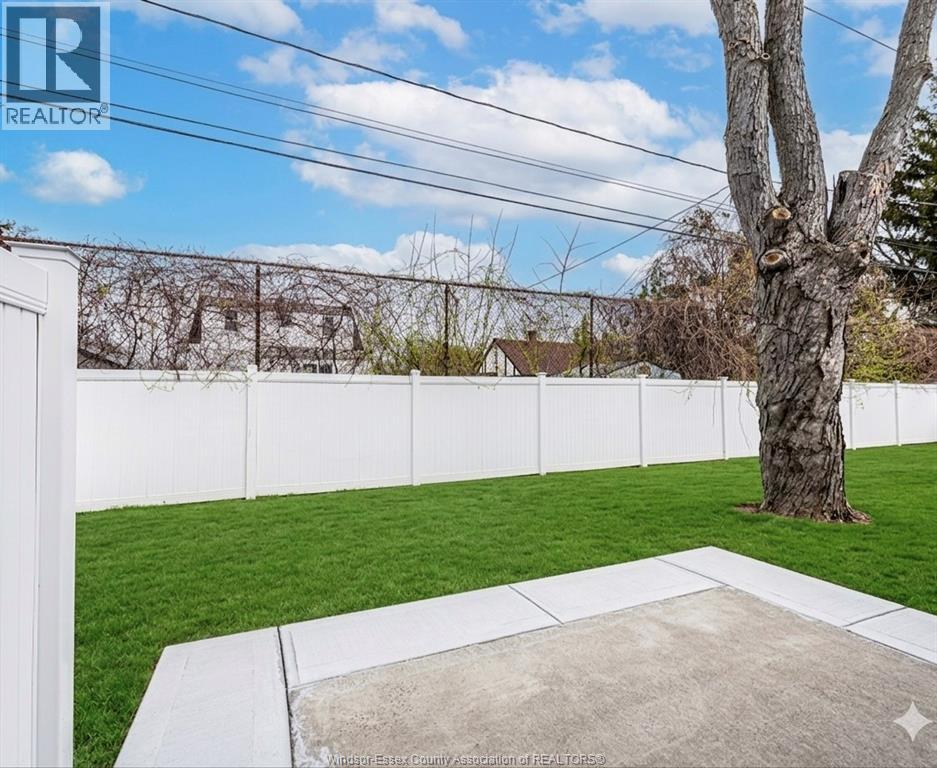 2554 Olive, Windsor, Ontario  N8T 0B1 - Photo 33 - 26007011