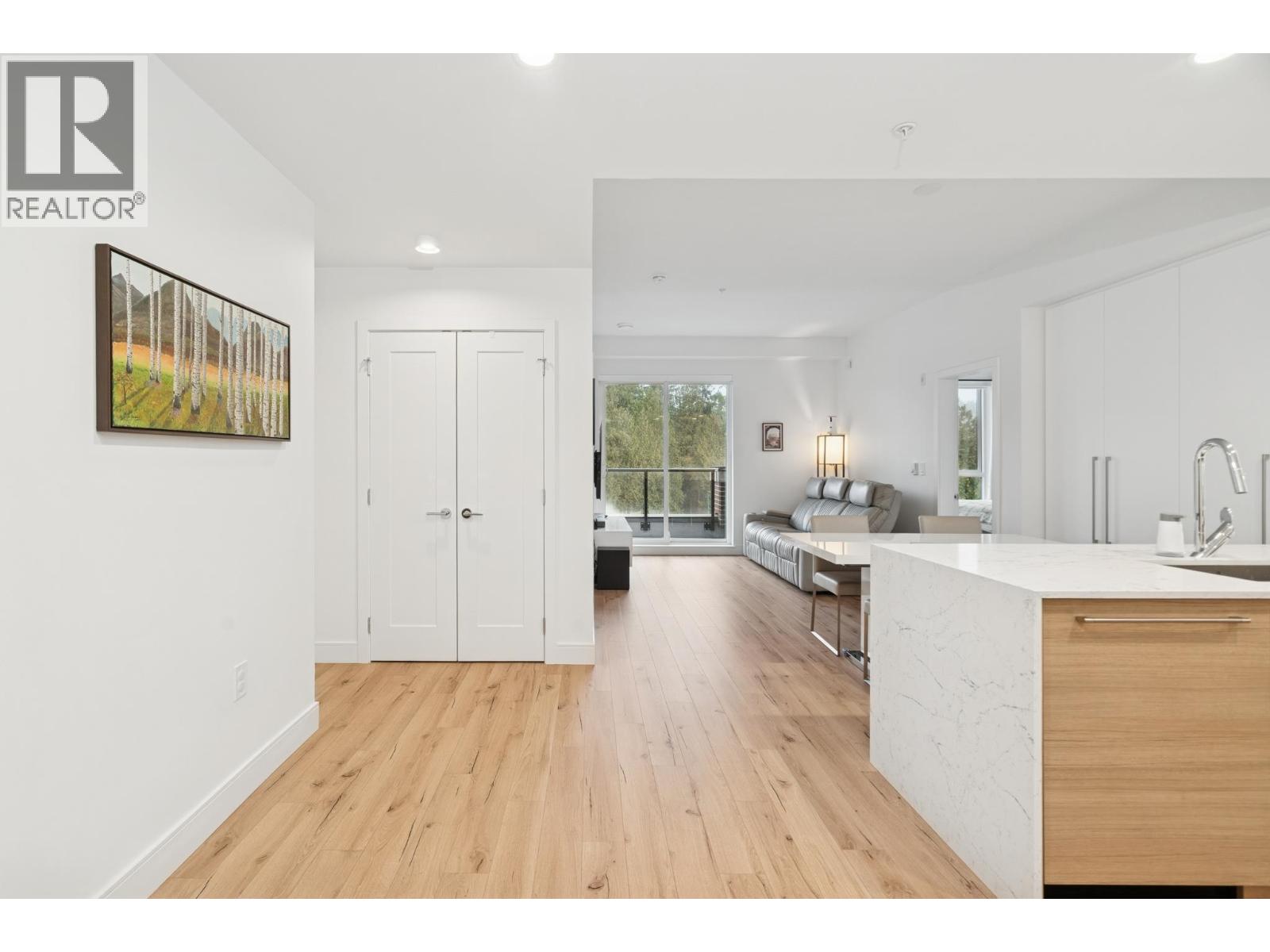 420 55 Klahanie Drive, Port Moody, British Columbia  V3H 0M9 - Photo 2 - R3100487