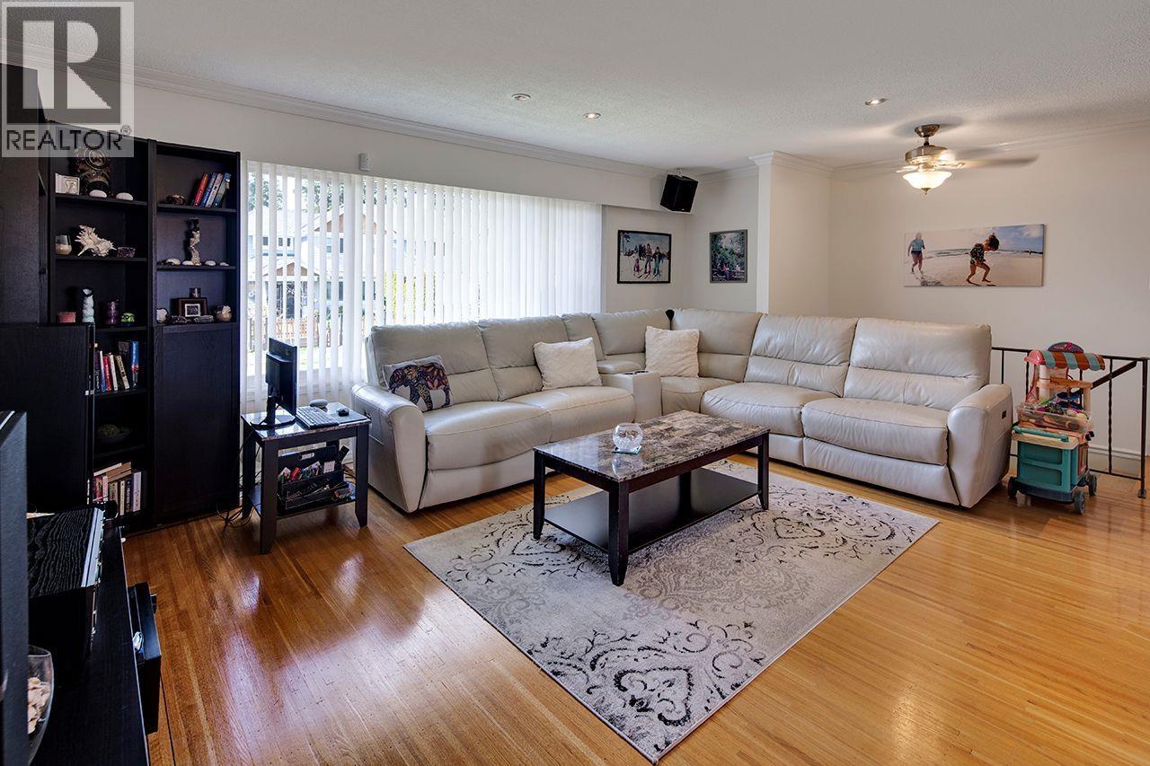 3436 Wellington Street, Port Coquitlam, British Columbia  V3B 3Y2 - Photo 3 - R3112722