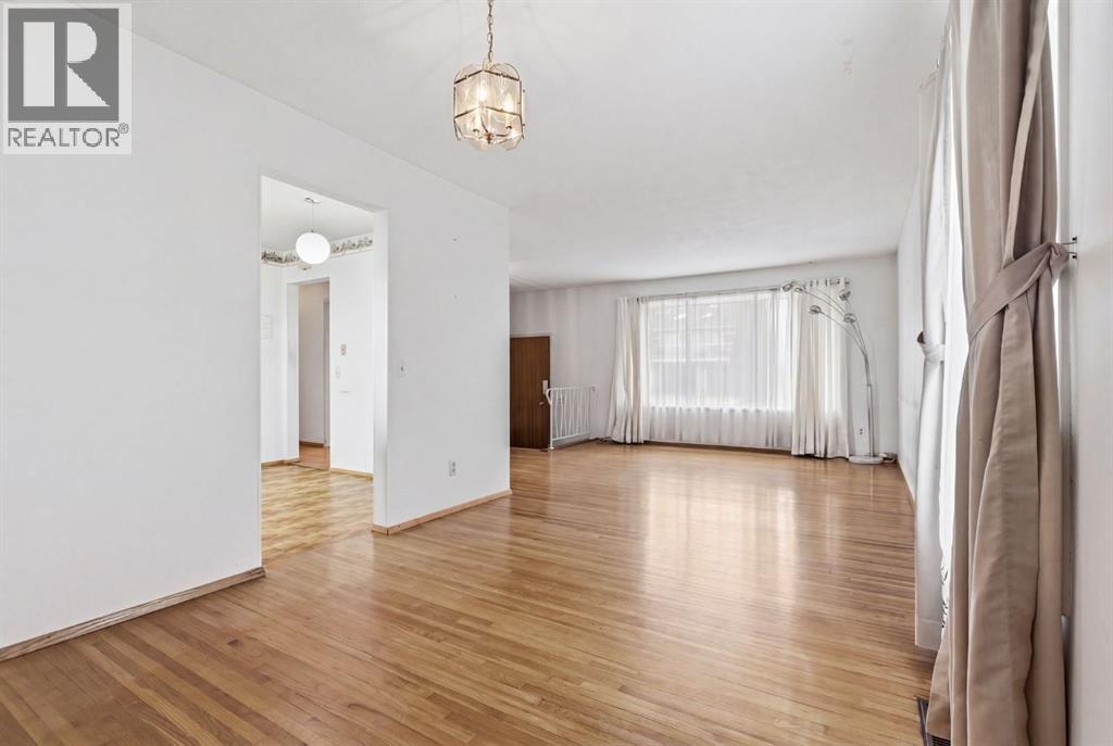 5044 Norris Road Nw, Calgary, Alberta  T2K 2P9 - Photo 10 - A2305129