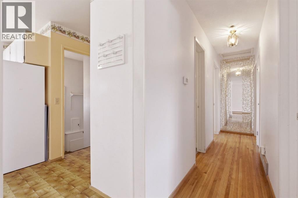 5044 Norris Road Nw, Calgary, Alberta  T2K 2P9 - Photo 18 - A2305129