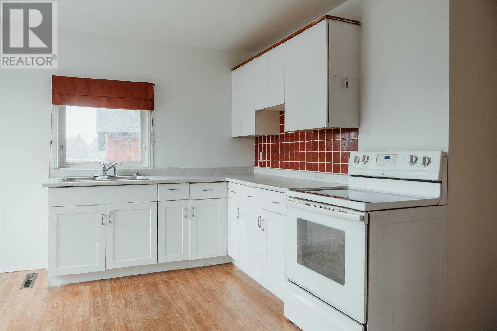 512 Portage St, Kenora, Ontario  P0X 1C0 - Photo 6 - TB2600768