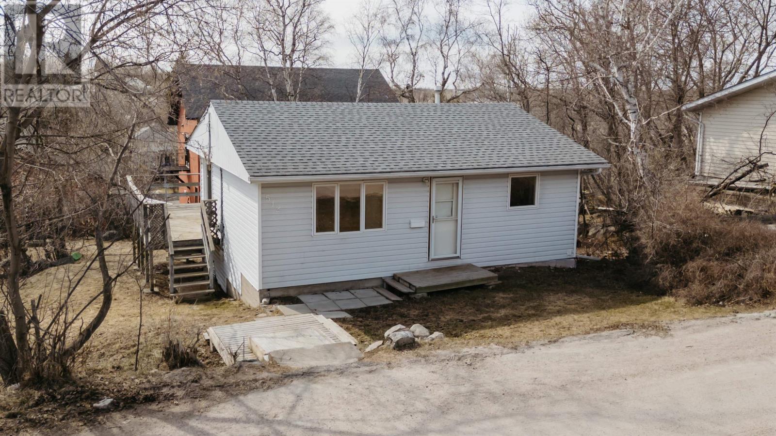 512 Portage ST, Kenora, Ontario