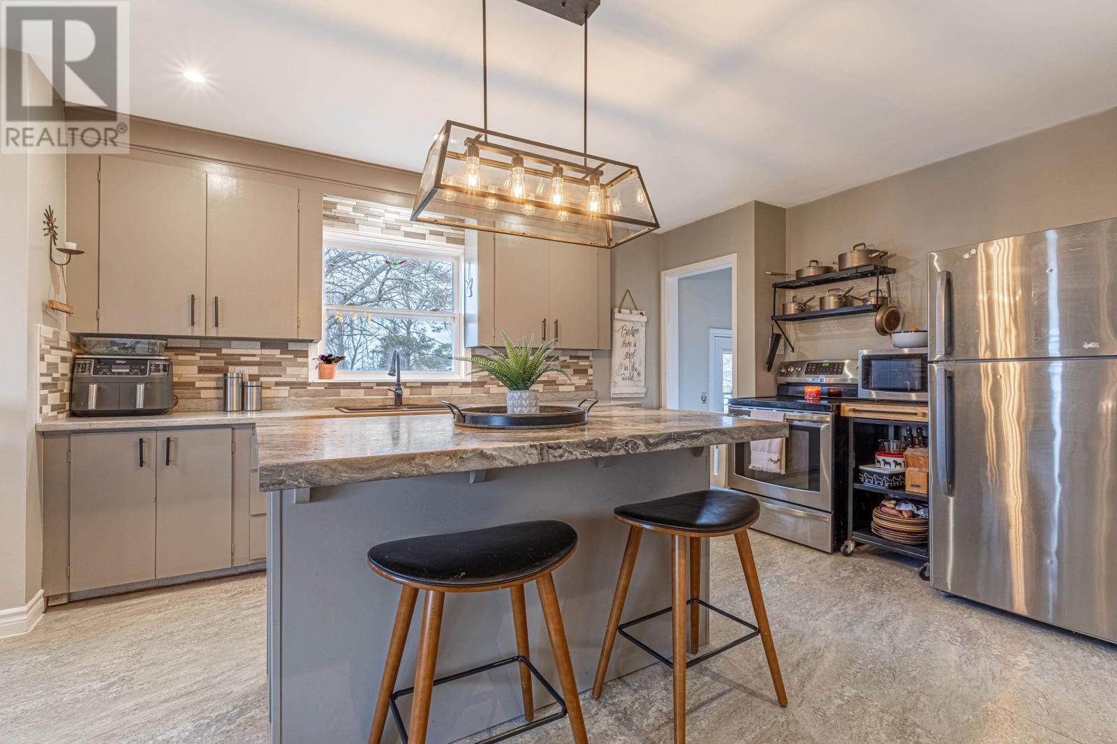 68 Meadowbank Road, Cornwall, Prince Edward Island  C0A 1H0 - Photo 16 - 202600889