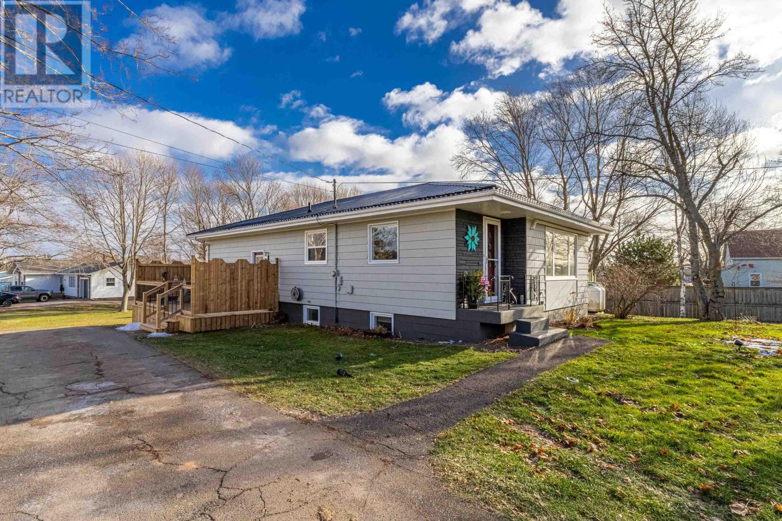 68 Meadowbank Road, Cornwall, Prince Edward Island  C0A 1H0 - Photo 28 - 202600889