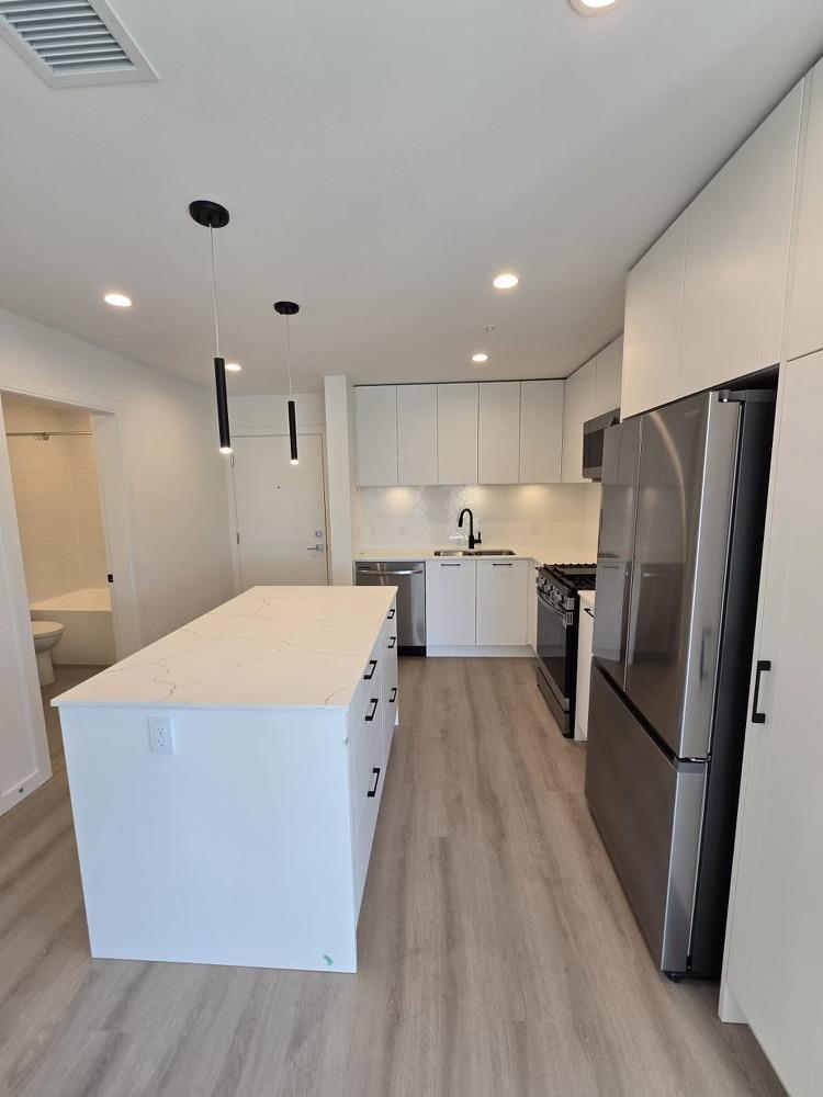 A409 20078 85 Avenue, Langley, British Columbia  V2Y 3Z2 - Photo 2 - R3115844