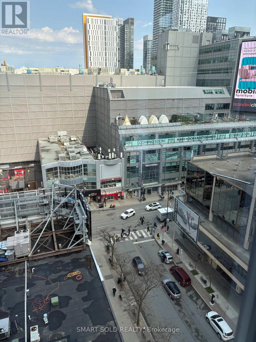 904 - 20 Edward Street, Toronto, Ontario  M5G 1C9 - Photo 2 - C13028176