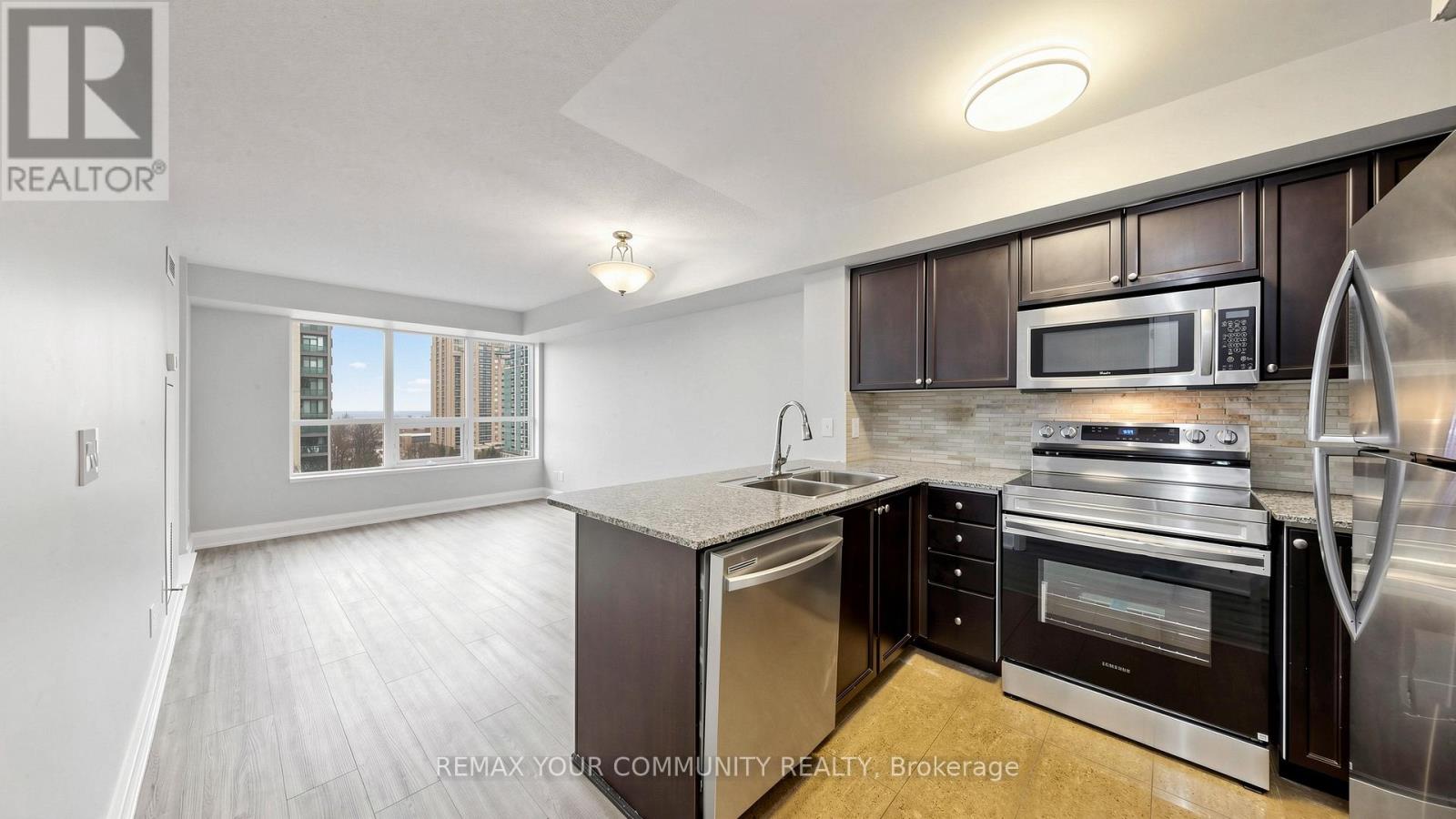 1004 - 30 North Park Road, Vaughan, Ontario  L4J 0G6 - Photo 7 - N13044766