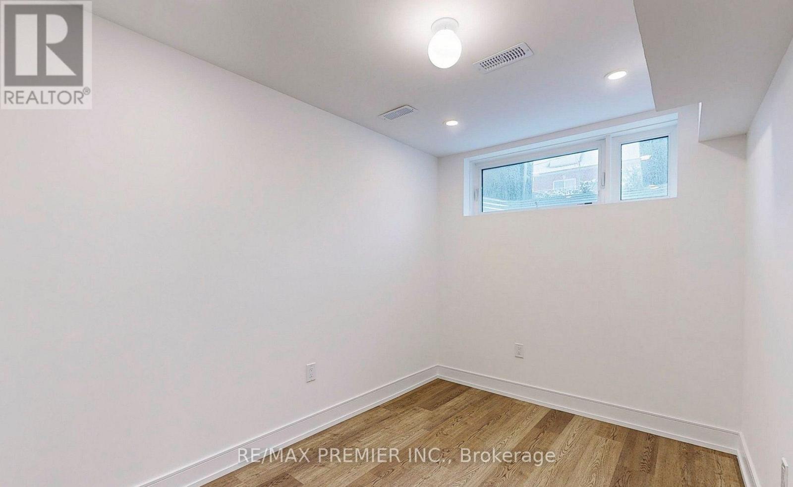 Lower - 208 Mcroberts Avenue W, Toronto, Ontario  M6E 4P5 - Photo 13 - W13044448