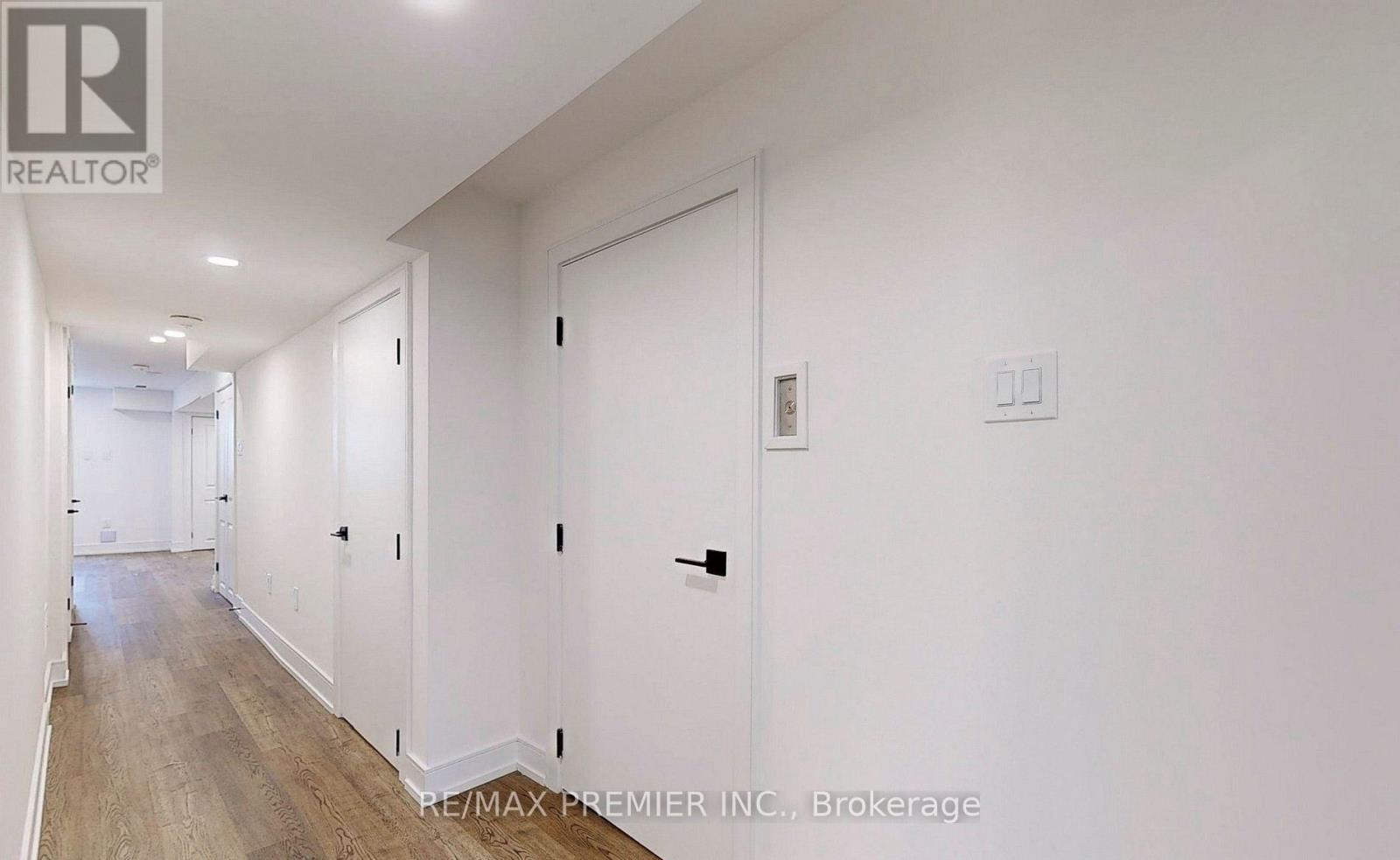 Lower - 208 Mcroberts Avenue W, Toronto, Ontario  M6E 4P5 - Photo 15 - W13044448