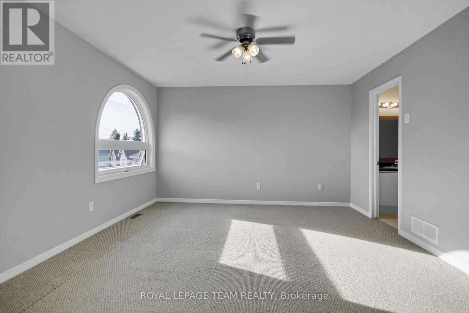 89 Thornbury Crescent, Ottawa, Ontario  K2G 6C4 - Photo 17 - X12947484