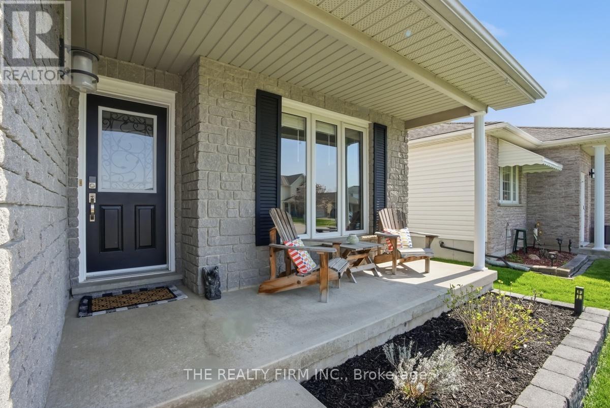 26 Rossiter Road, Ingersoll, Ontario  N5C 4C9 - Photo 8 - X13045512