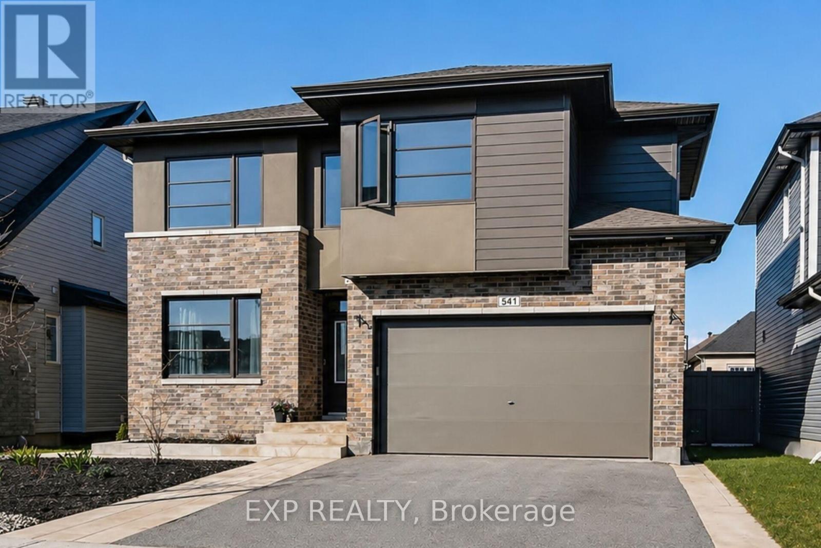 541 DRESSAGE AVENUE, ottawa, Ontario