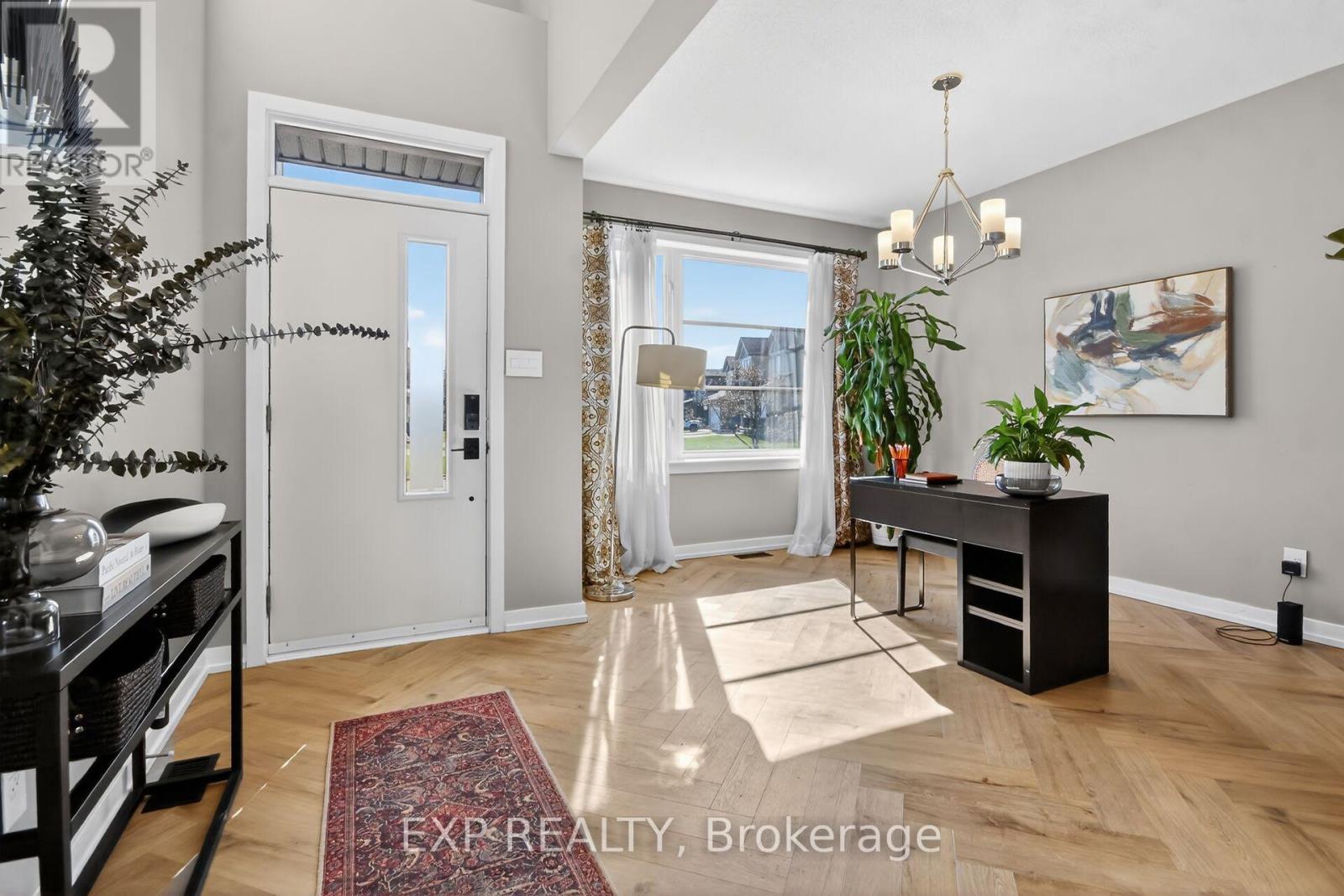 541 Dressage Avenue, Ottawa, Ontario  K2V 0C6 - Photo 2 - X13045510