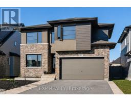 541 DRESSAGE AVENUE, ottawa, Ontario