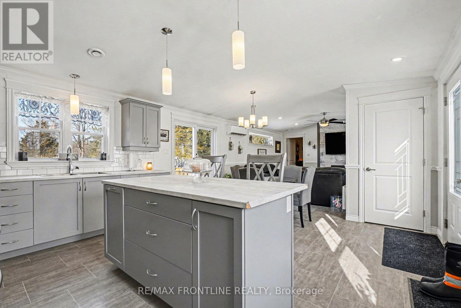 632 Poonamalie Side Road, Drummond/north Elmsley, Ontario  K7A 4S4 - Photo 10 - X12796114