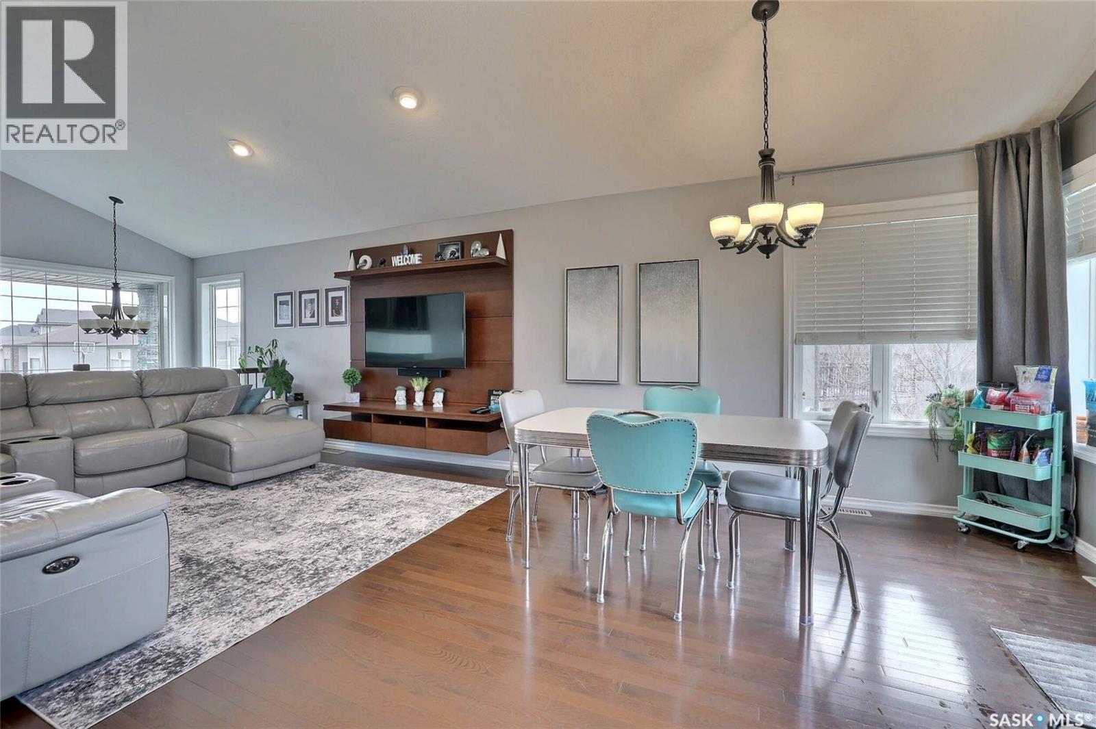 2433 Jameson Crescent, Regina, Saskatchewan  S4V 1K2 - Photo 10 - SK033912