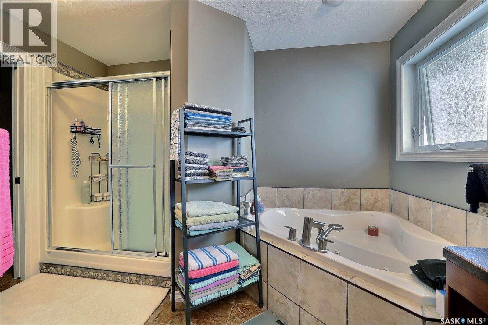 2433 Jameson Crescent, Regina, Saskatchewan  S4V 1K2 - Photo 23 - SK033912