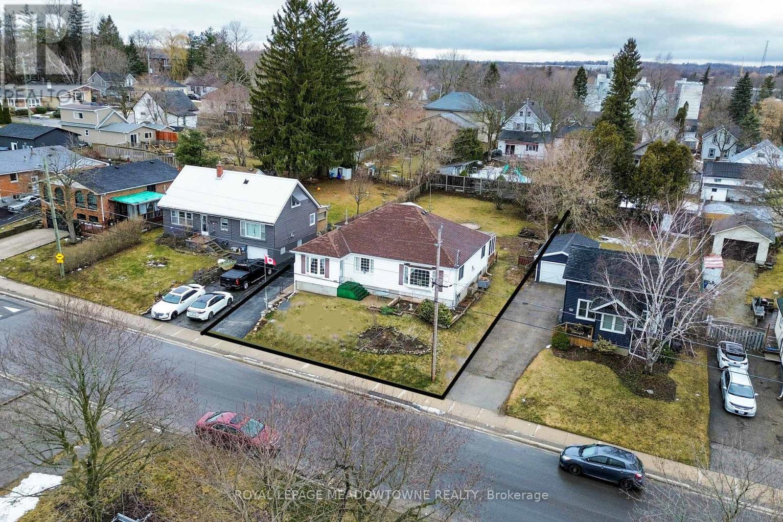 43 Cobblehill Road, Halton Hills, Ontario  L7J 1P1 - Photo 30 - W12893204