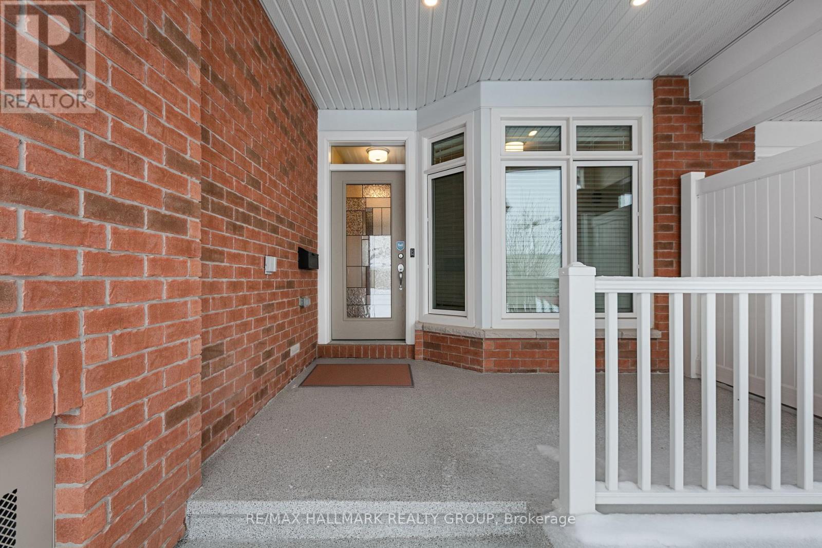 66 Kayenta Street, Ottawa, Ontario  K2S 2K7 - Photo 4 - X12722472