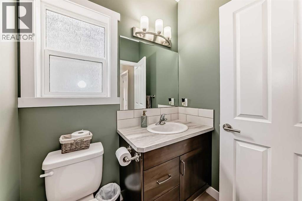 3 Hanson Green, Penhold, Alberta  T0M 1R0 - Photo 17 - A2295623