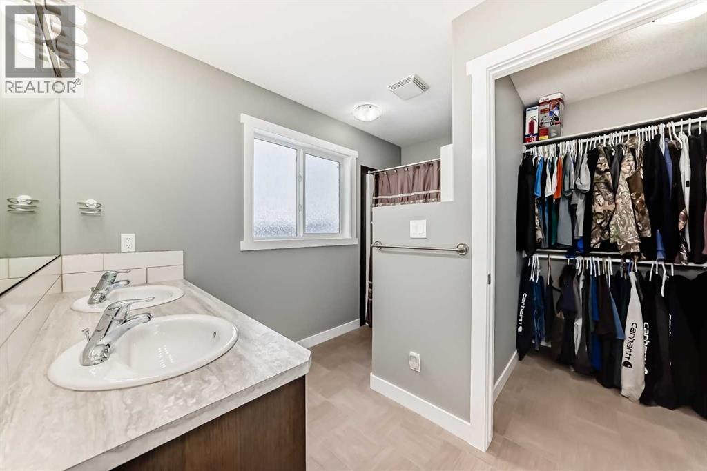 3 Hanson Green, Penhold, Alberta  T0M 1R0 - Photo 22 - A2295623
