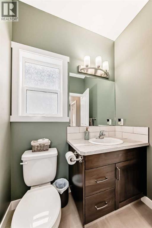 3 Hanson Green, Penhold, Alberta  T0M 1R0 - Photo 18 - A2295623