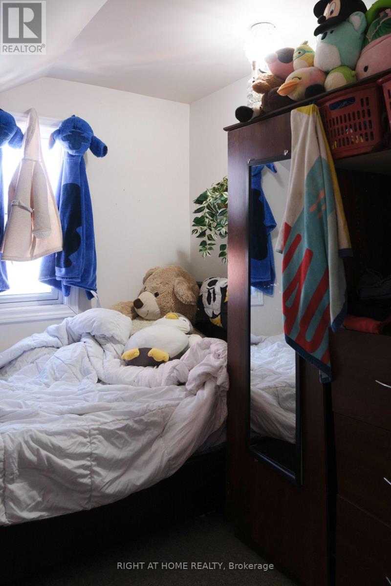 245 Harriet Street, Arnprior, Ontario  K7S 2T4 - Photo 10 - X12930970