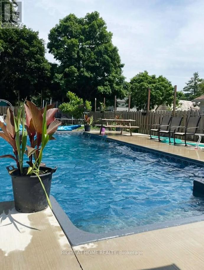 245 Harriet Street, Arnprior, Ontario  K7S 2T4 - Photo 14 - X12930970