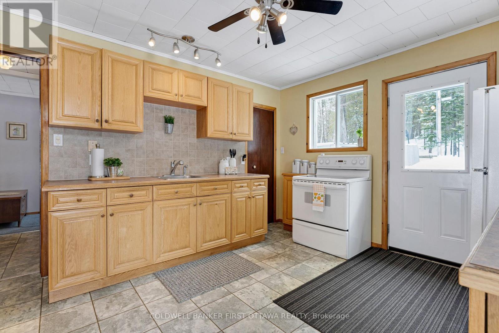 214 Parsons Way, Lanark Highlands, Ontario  K0G 1K0 - Photo 15 - X12938258