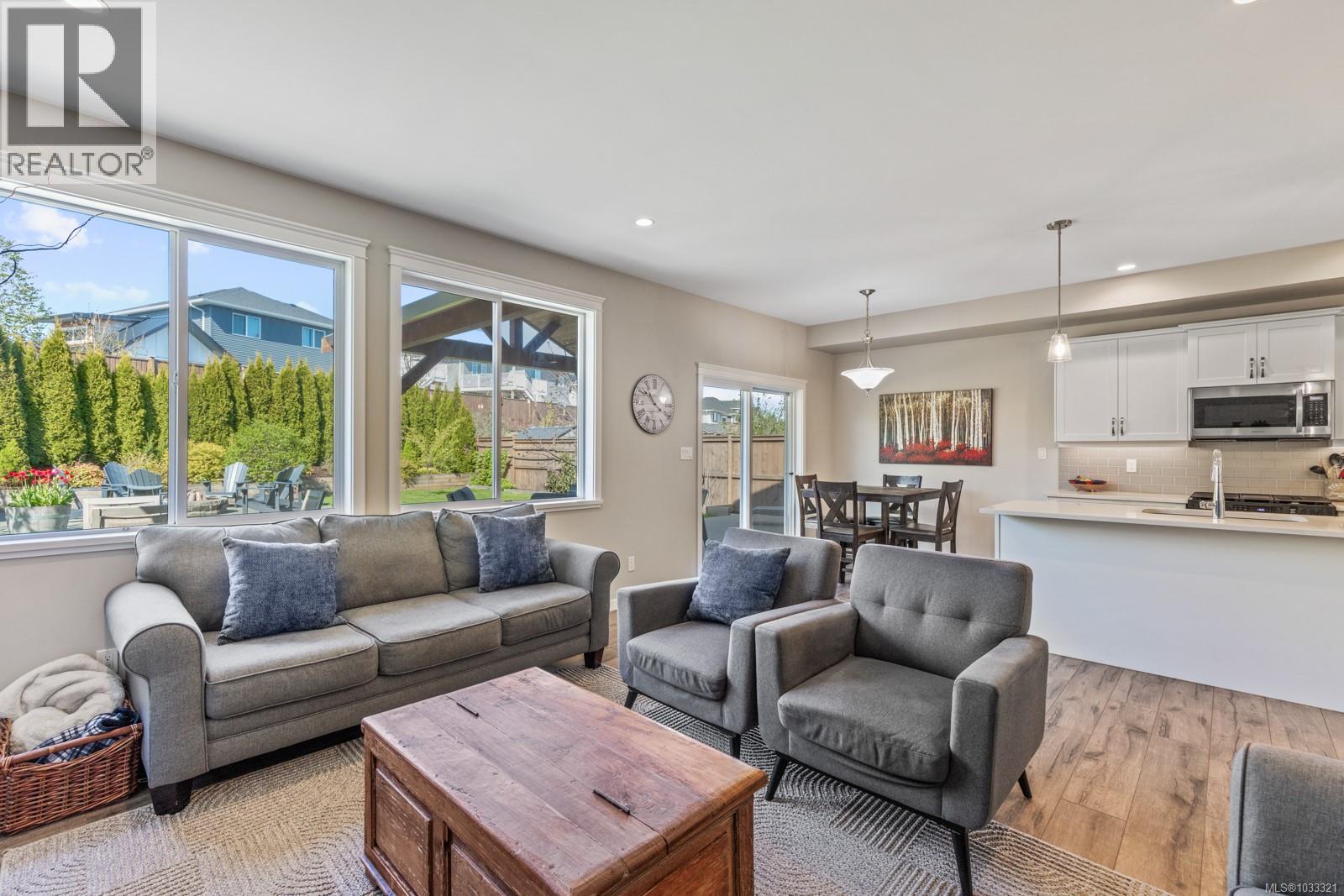 3349 Bolton St, Cumberland, British Columbia  V0R 1S0 - Photo 36 - 1033321