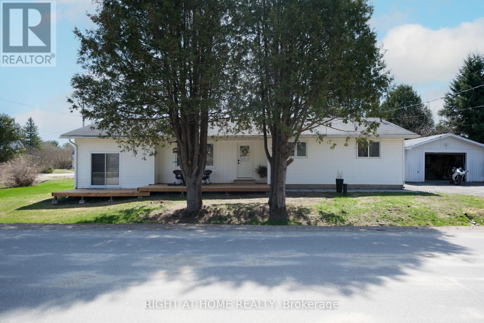 14 FISHER STREET, McNab/Braeside, Ontario