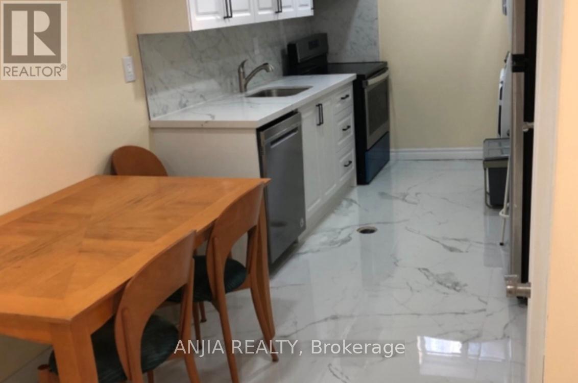 BSMT#1 - 20 COLINAYRE CRES CRESCENT, Toronto, Ontario