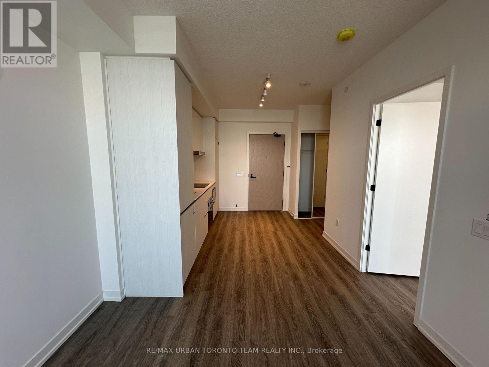 5703 - 8 Interchange Way, Vaughan, Ontario  L4K 5Z7 - Photo 6 - N13045558