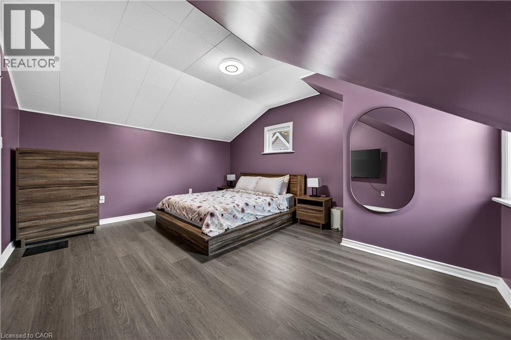 62 Louisa Street, St. Catharines, Ontario  L2R 2J8 - Photo 21 - 40822257