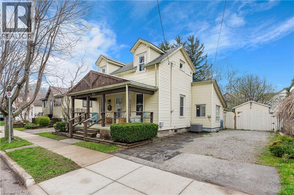 62 Louisa Street, St. Catharines, Ontario  L2R 2J8 - Photo 2 - 40822257