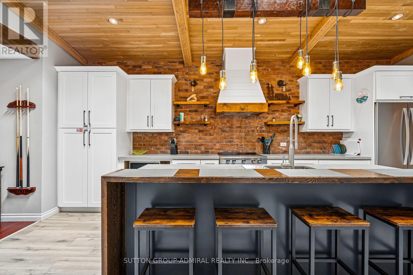 1023 Kirkpatrick Lane, Bracebridge, Ontario  P1L 1X1 - Photo 7 - X13045554