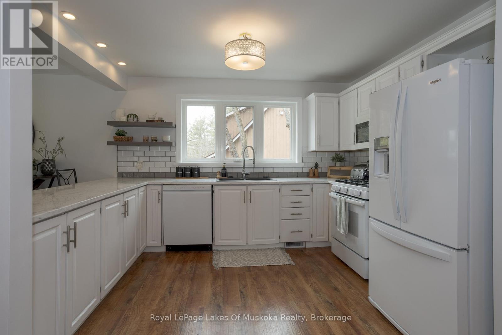 9 Daleman Drive, Bracebridge, Ontario  P1L 1A8 - Photo 17 - X12950554